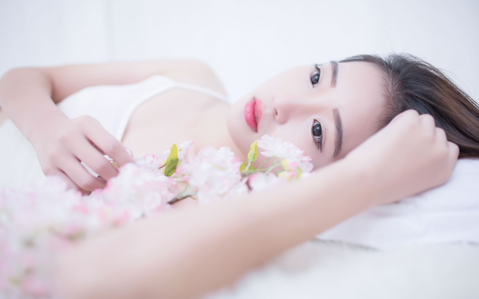 探访金沙江畔工程奇迹：叶巴滩水电站冲刺首台机组投产